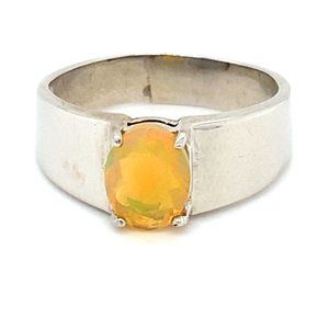 Welo Opal 1.23ct Platinum Finish Solid Silver Ring